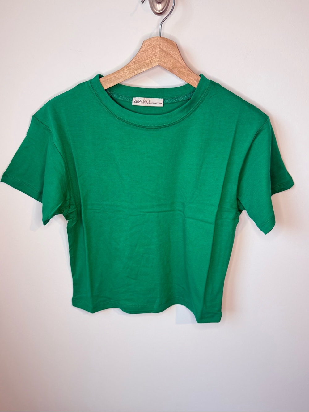 NWT (bag) 100% Cotton Zenana Outfitters Kelly Green Crewneck Crop T-Shirt | S-L